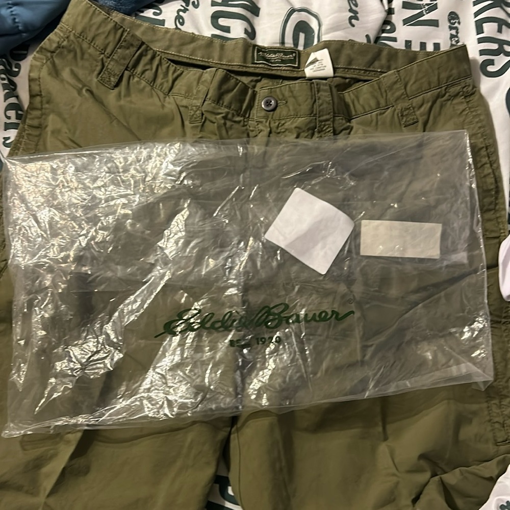Eddie bower cargo shorts